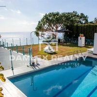 Villa in Spain, Catalunya, Girona, 250 sq.m.