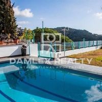 Villa in Spain, Catalunya, Girona, 250 sq.m.