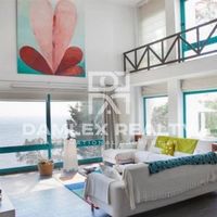 Villa in Spain, Catalunya, Girona, 250 sq.m.