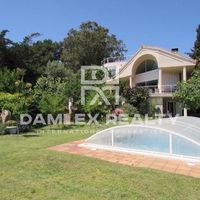 Villa in Spain, Catalunya, Girona, 400 sq.m.