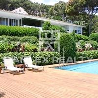 House in Spain, Catalunya, Girona, 571 sq.m.