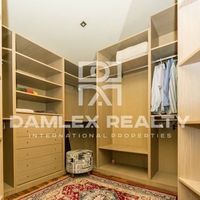 Villa in Spain, Catalunya, Girona, 256 sq.m.