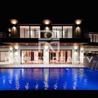 Villa in Spain, Catalunya, Girona, 610 sq.m.