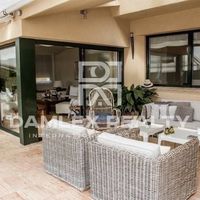 Villa in Spain, Catalunya, Girona, 550 sq.m.