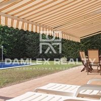 Дом в Испании, Каталония, Жирона, 220 кв.м.