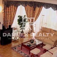 Villa in Spain, Catalunya, Girona, 400 sq.m.