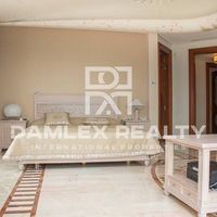 Villa in Spain, Catalunya, Girona, 800 sq.m.