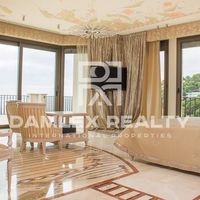 Villa in Spain, Catalunya, Girona, 800 sq.m.