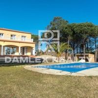 Дом в Испании, Каталония, Жирона, 320 кв.м.