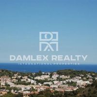 Villa in Spain, Catalunya, Girona, 355 sq.m.