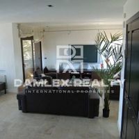 Villa in Spain, Catalunya, Girona, 355 sq.m.