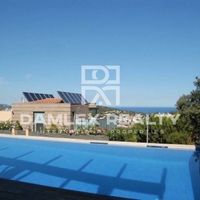 Villa in Spain, Catalunya, Girona, 355 sq.m.