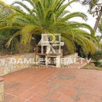 Villa in Spain, Catalunya, Girona, 220 sq.m.