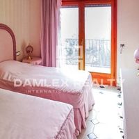 Villa in Spain, Catalunya, Girona, 220 sq.m.