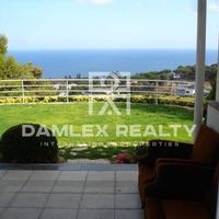 Villa in Spain, Catalunya, Girona, 260 sq.m.