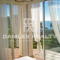 Дом в Испании, Каталония, Жирона, 340 кв.м.