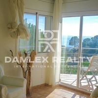 Дом в Испании, Каталония, Жирона, 340 кв.м.