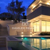 Villa in Spain, Catalunya, Girona, 450 sq.m.