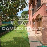 Дом в Испании, Каталония, Жирона, 380 кв.м.