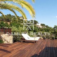 Villa in Spain, Catalunya, Girona, 245 sq.m.