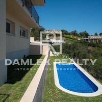 Villa in Spain, Catalunya, Girona, 300 sq.m.