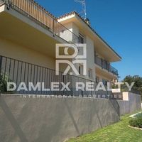 Villa in Spain, Catalunya, Girona, 300 sq.m.