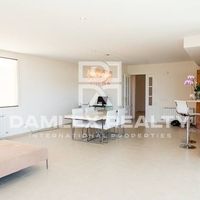 Villa in Spain, Catalunya, Girona, 300 sq.m.