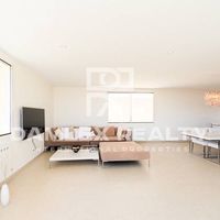 Villa in Spain, Catalunya, Girona, 300 sq.m.