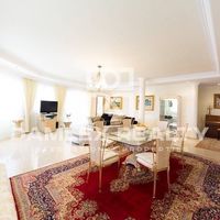 Villa in Spain, Catalunya, Girona, 457 sq.m.