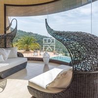 Villa in Spain, Catalunya, Girona, 1130 sq.m.