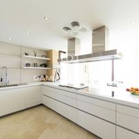 Villa in Spain, Catalunya, Girona, 1130 sq.m.