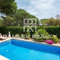 Villa in Spain, Catalunya, Girona, 271 sq.m.