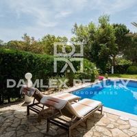 Villa in Spain, Catalunya, Girona, 271 sq.m.