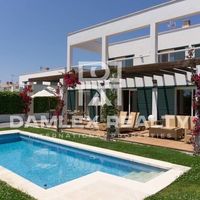 Villa in Spain, Catalunya, Girona, 226 sq.m.