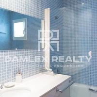 Villa in Spain, Catalunya, Girona, 226 sq.m.