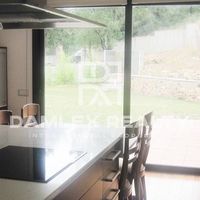 Villa in Spain, Catalunya, Girona, 240 sq.m.