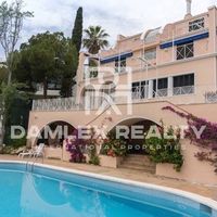 Villa in Spain, Catalunya, Girona, 300 sq.m.