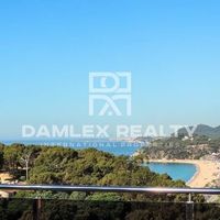 Villa in Spain, Catalunya, Girona, 356 sq.m.