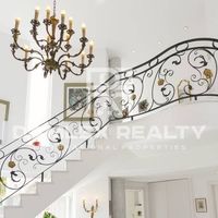 Villa in Spain, Catalunya, Girona, 545 sq.m.