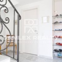 Villa in Spain, Catalunya, Girona, 545 sq.m.