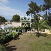 Villa in Spain, Catalunya, Girona, 388 sq.m.