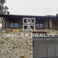 Дом в Испании, Каталония, Жирона, 1200 кв.м.