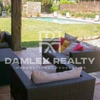 Дом в Испании, Каталония, Жирона, 1200 кв.м.