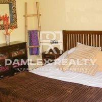 Дом в Испании, Каталония, Жирона, 1200 кв.м.