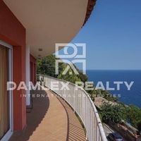 Вилла в Испании, Каталония, Жирона, 370 кв.м.