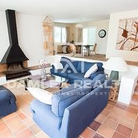 Вилла в Испании, Каталония, Жирона, 300 кв.м.