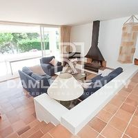 Вилла в Испании, Каталония, Жирона, 300 кв.м.