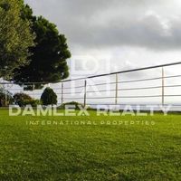 Villa in Spain, Catalunya, Girona, 300 sq.m.