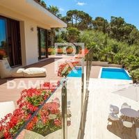 Villa in Spain, Catalunya, Girona, 476 sq.m.