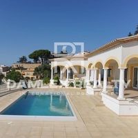 Villa in Spain, Catalunya, Girona, 600 sq.m.